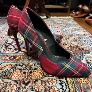 Plaid Stiletto Heels - perfect for the holidays!